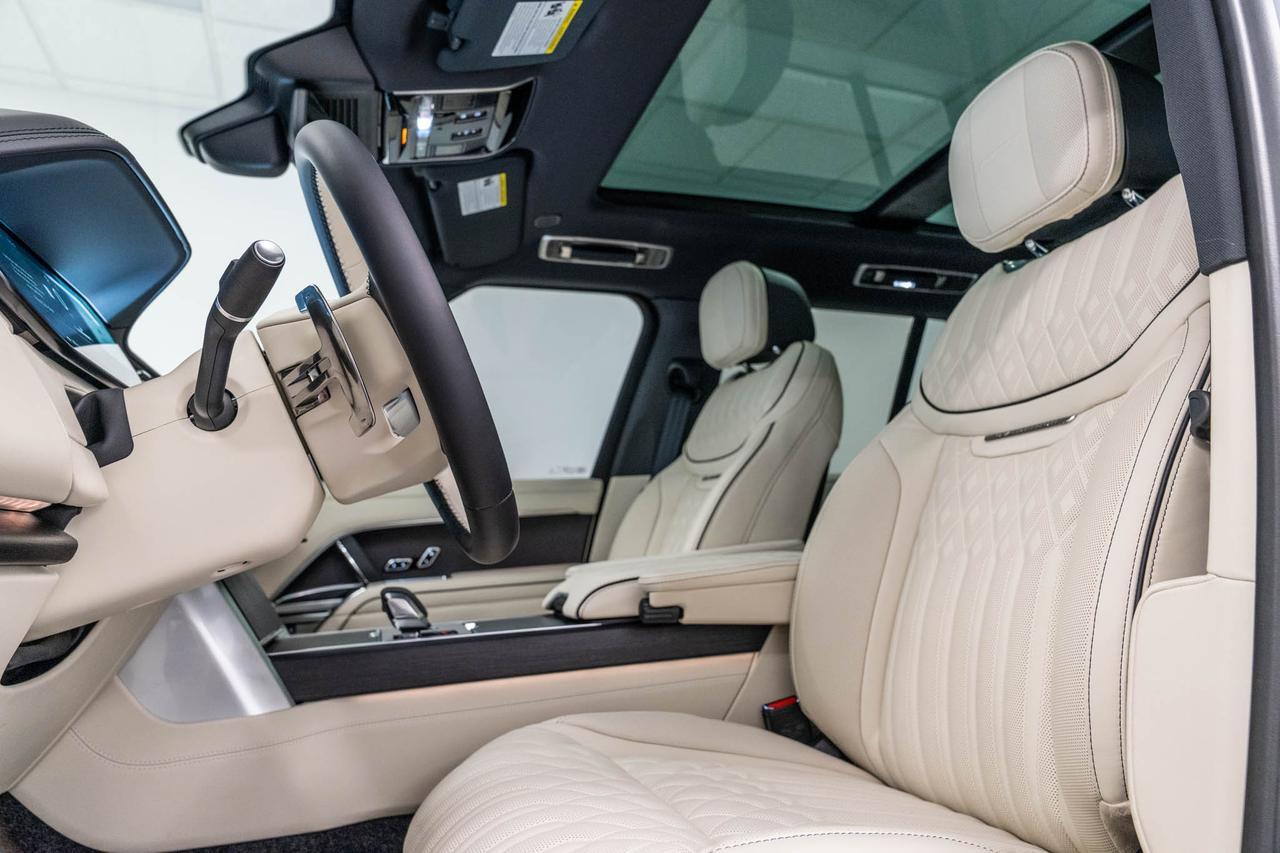 2025 Land Rover Range Rover SE Danville VA
