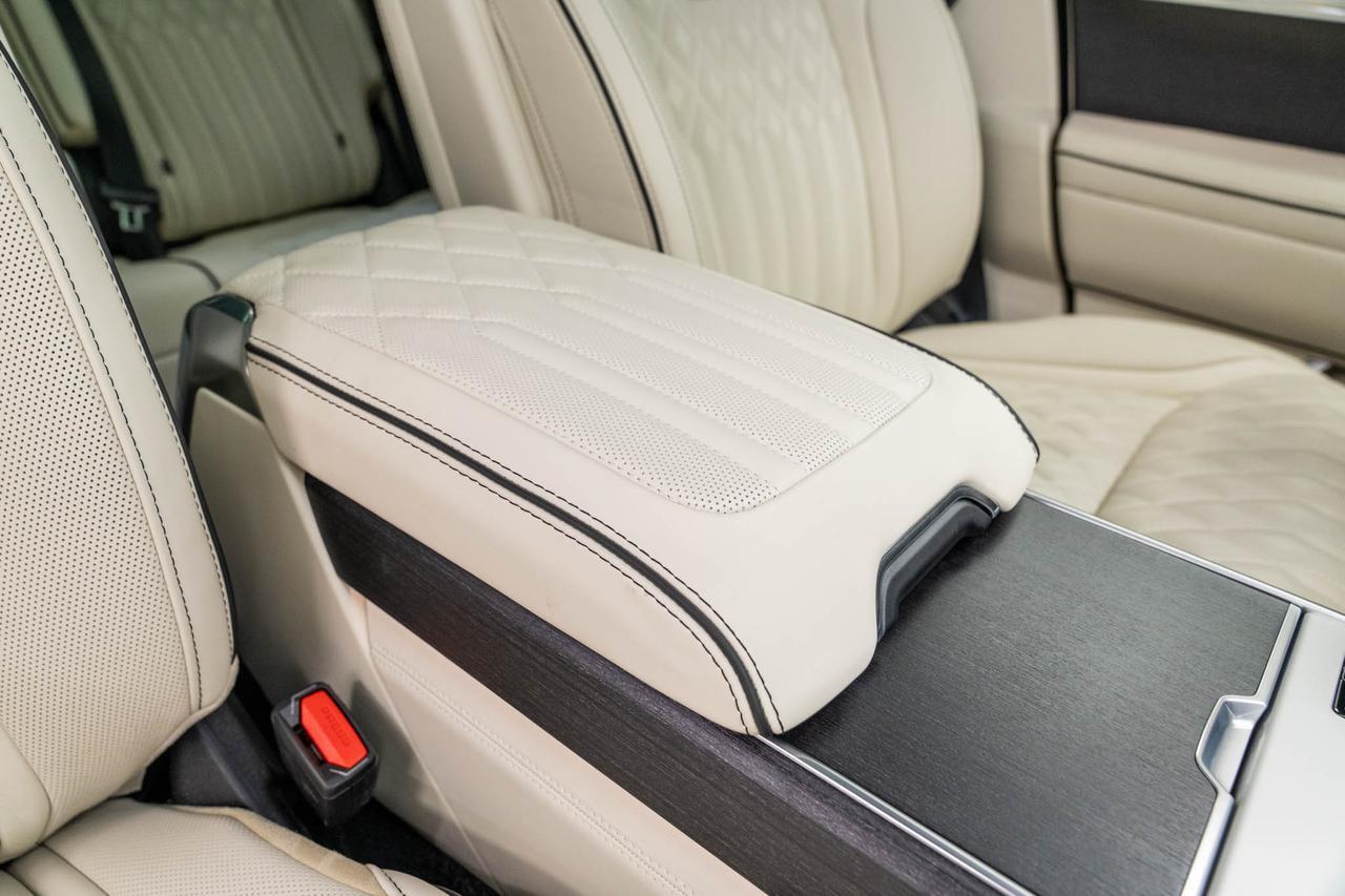 2025 Land Rover Range Rover SE Danville VA
