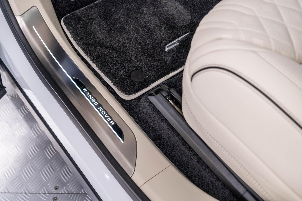 2025 Land Rover Range Rover SE Danville VA