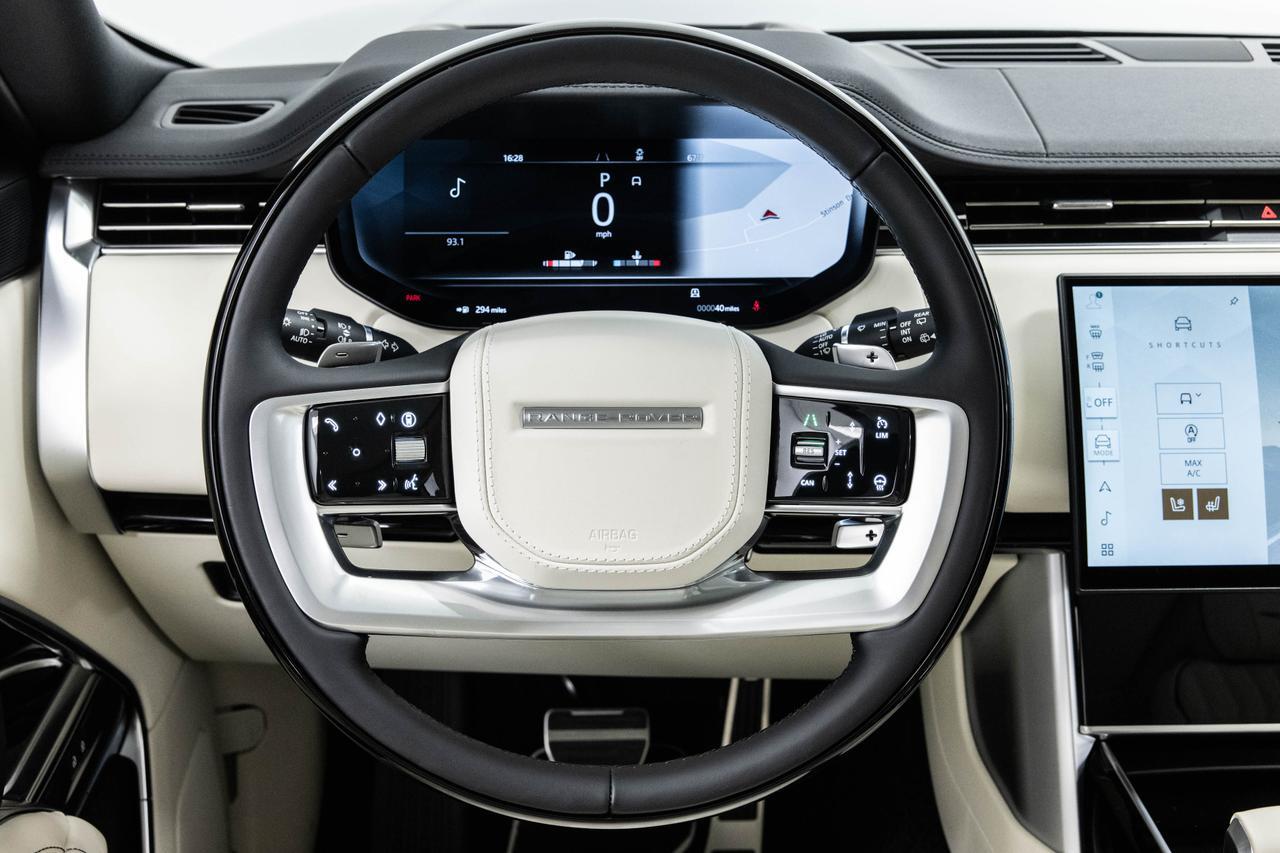 2025 Land Rover Range Rover SE Danville VA