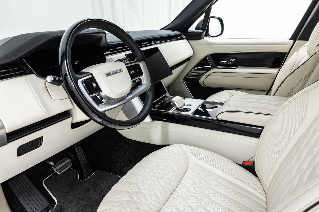 2025 Land Rover Range Rover SE Danville VA