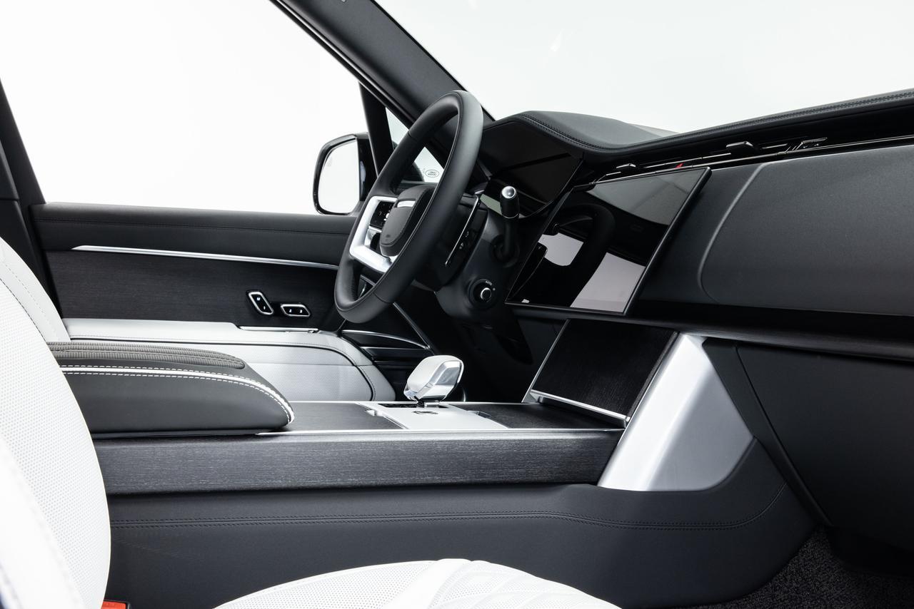 2025 Land Rover Range Rover SE Danville VA