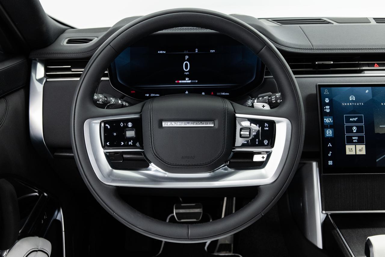 2025 Land Rover Range Rover SE Danville VA