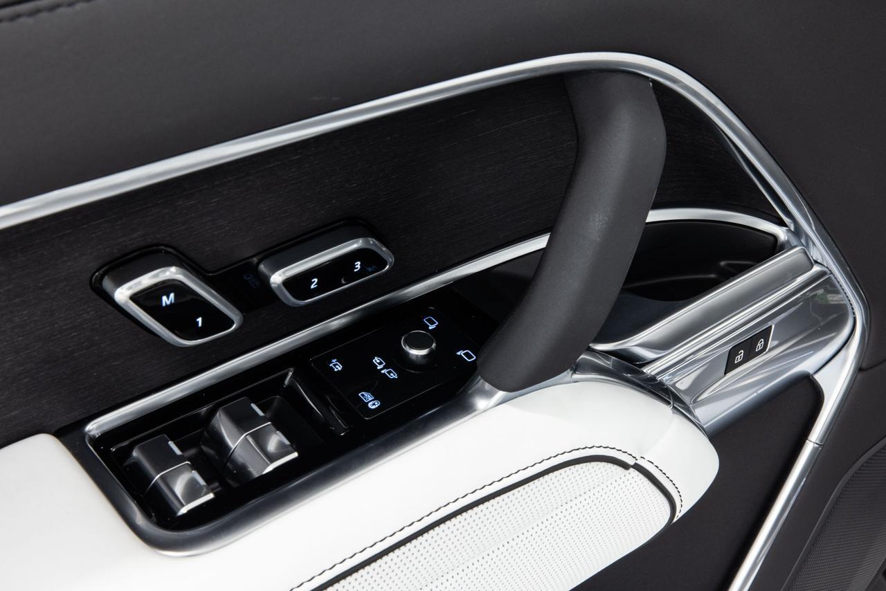 2025 Land Rover Range Rover SE Danville VA