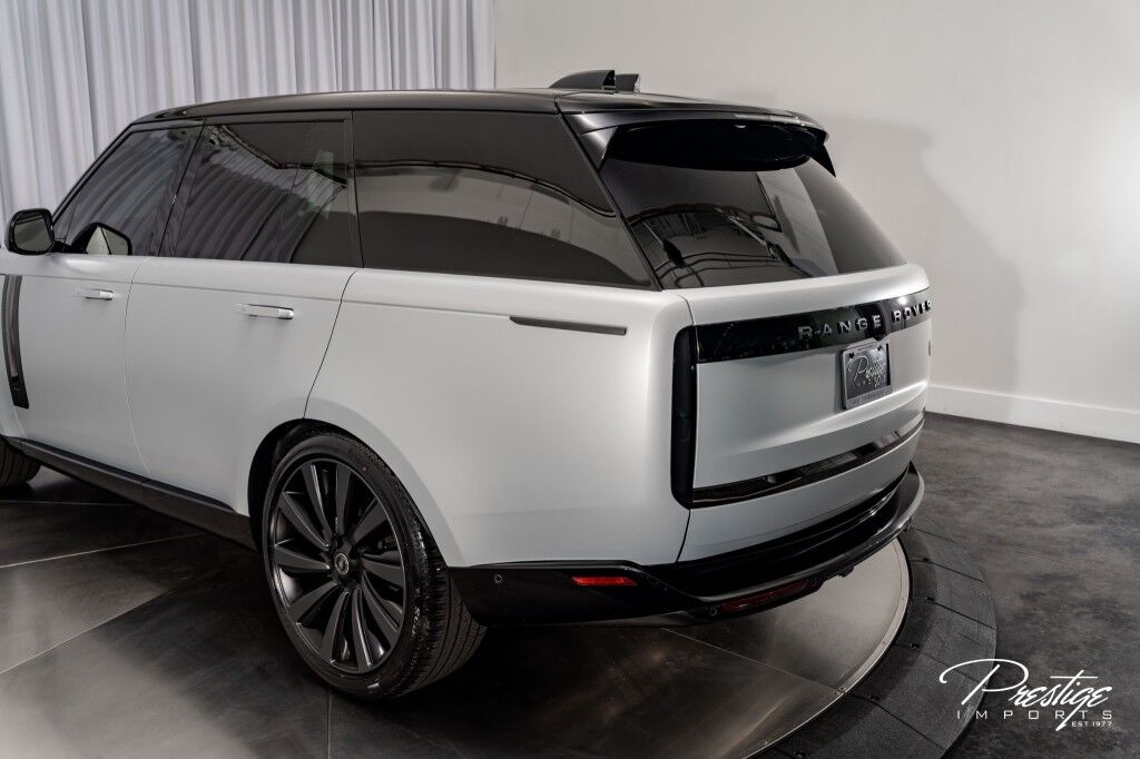 2025 Land Rover Range Rover SV North Miami Beach FL