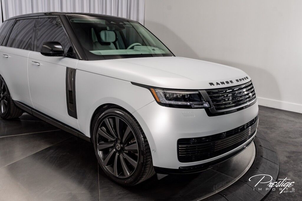 2025 Land Rover Range Rover SV North Miami Beach FL