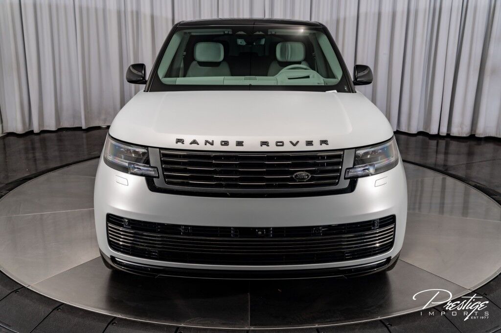 2025 Land Rover Range Rover SV North Miami Beach FL
