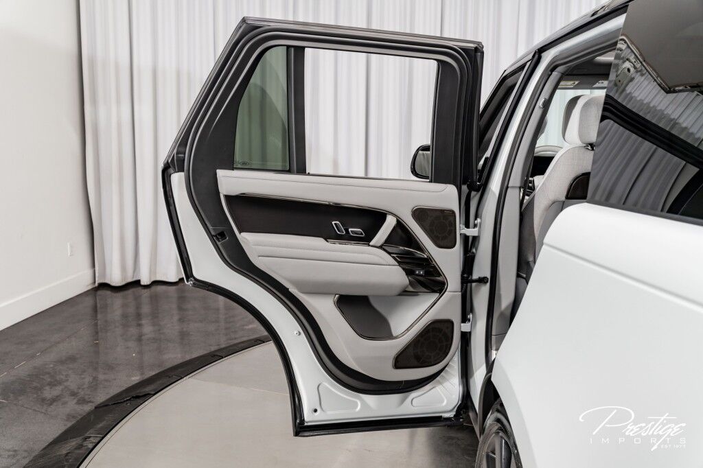 2025 Land Rover Range Rover SV North Miami Beach FL