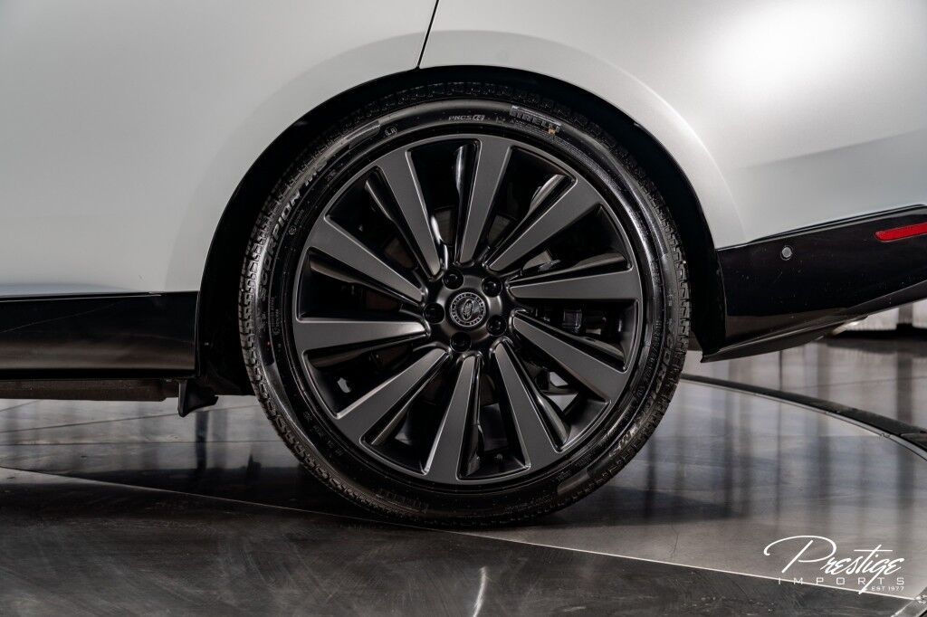 2025 Land Rover Range Rover SV North Miami Beach FL