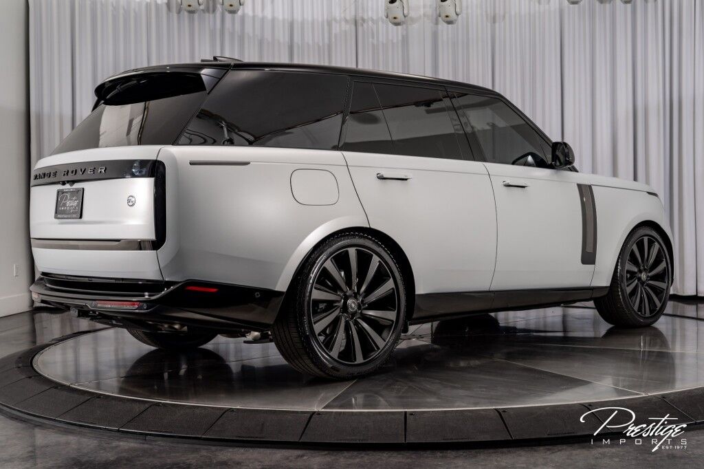 2025 Land Rover Range Rover SV North Miami Beach FL