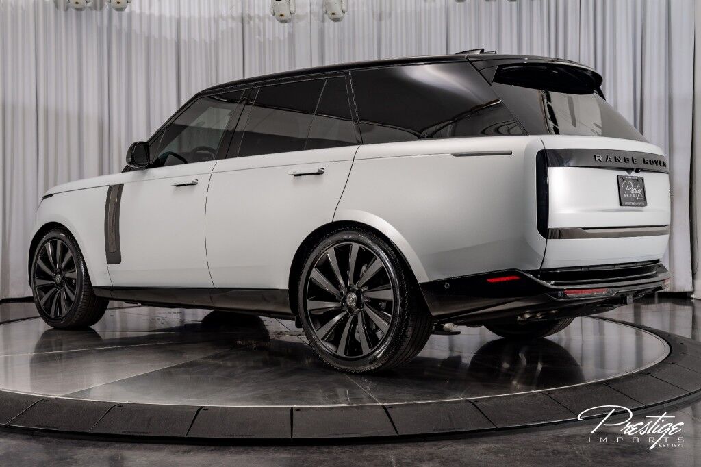 2025 Land Rover Range Rover SV North Miami Beach FL