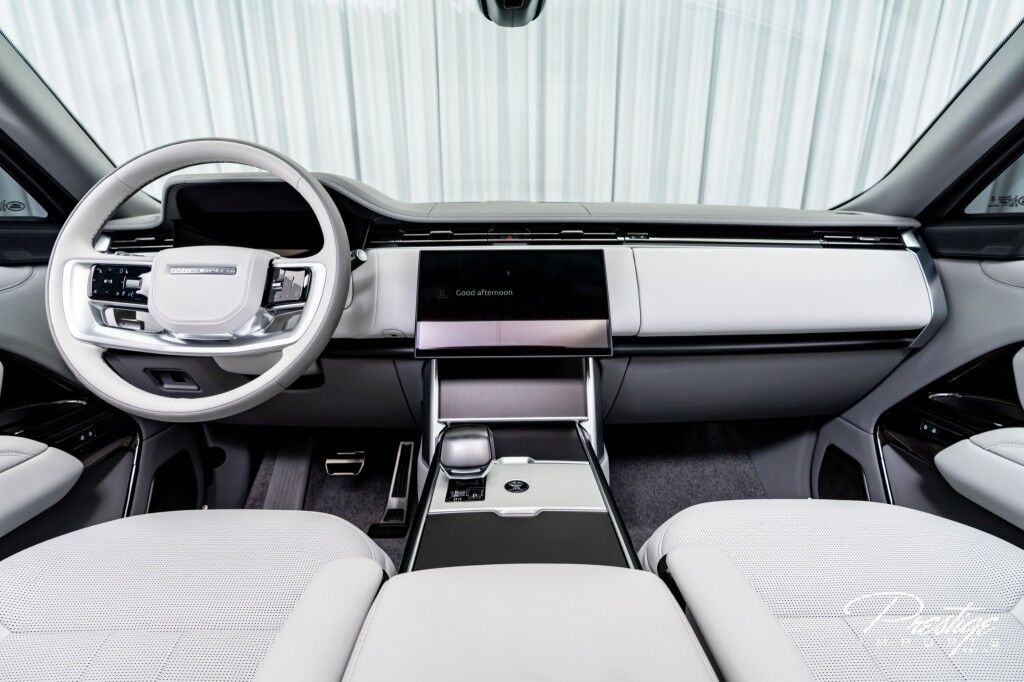 2025 Land Rover Range Rover SV North Miami Beach FL