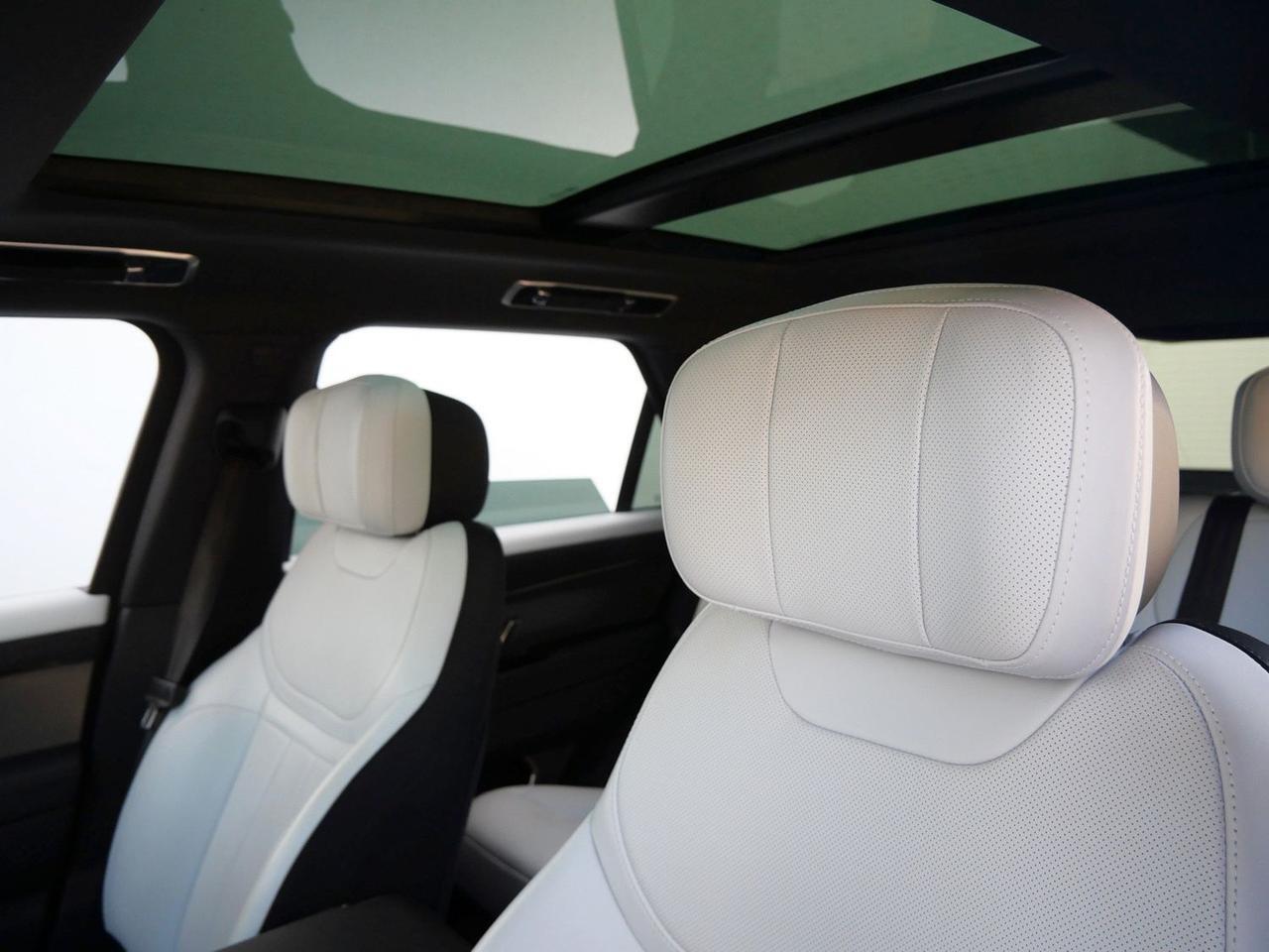 2025 Land Rover Range Rover Sport Dynamic SE Dynamic SE Lawrence KS