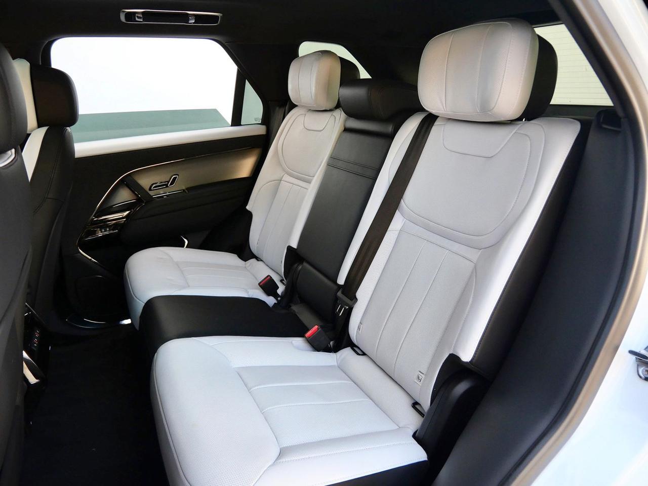 2025 Land Rover Range Rover Sport Dynamic SE Dynamic SE Lawrence KS