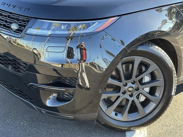 2025 Land Rover Range Rover Sport P360 SE