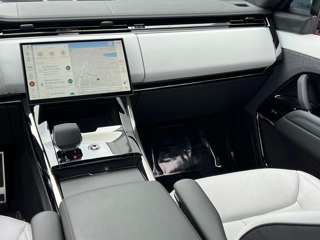 2025 Land Rover Range Rover Sport Plug-in Hybrid Autobiography Indianapolis IN