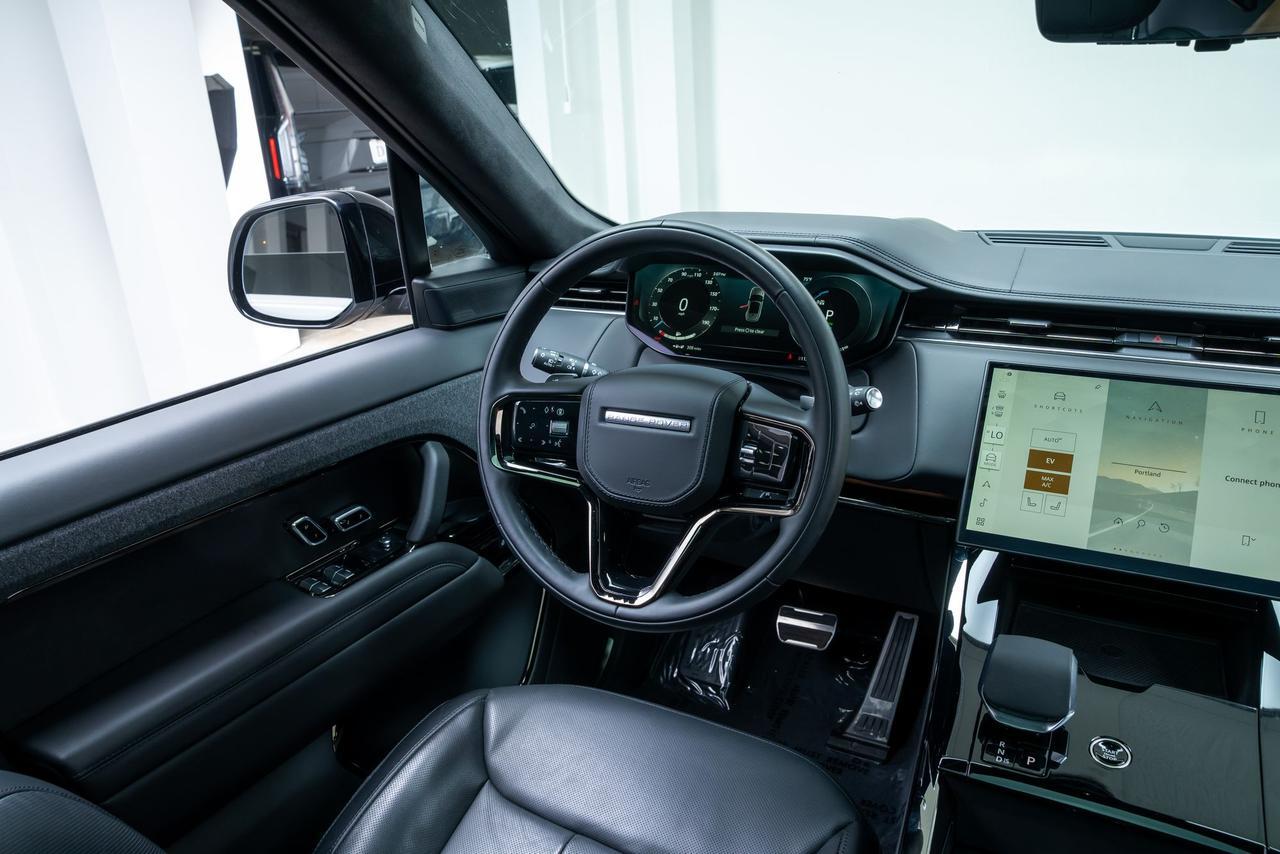2025 Land Rover Range Rover Sport Plug-in Hybrid Autobiography Meridian 3D Sound Massage Seats Portland OR