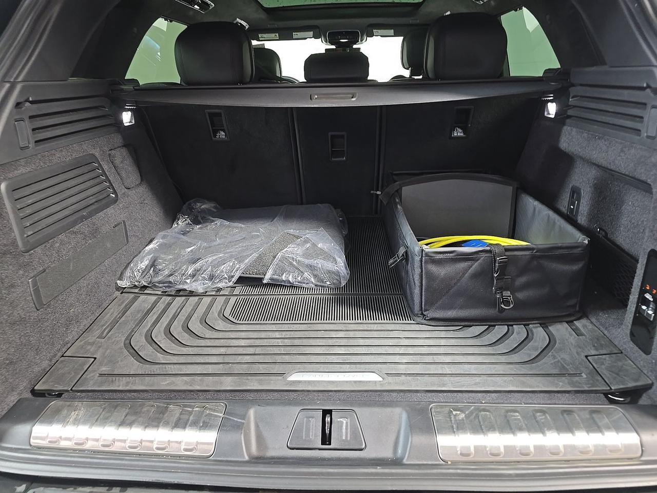 2025 Land Rover Range Rover Sport Plug-in Hybrid Autobiography Meridian 3D Sound Massage Seats Portland OR