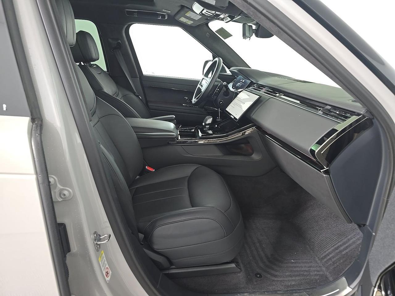 2025 Land Rover Range Rover Sport Plug-in Hybrid Autobiography Meridian 3D Sound Massage Seats Portland OR