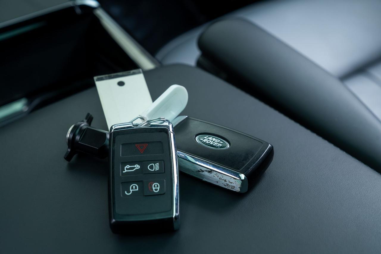2025 Land Rover Range Rover Sport Plug-in Hybrid Autobiography Meridian 3D Sound Massage Seats Portland OR