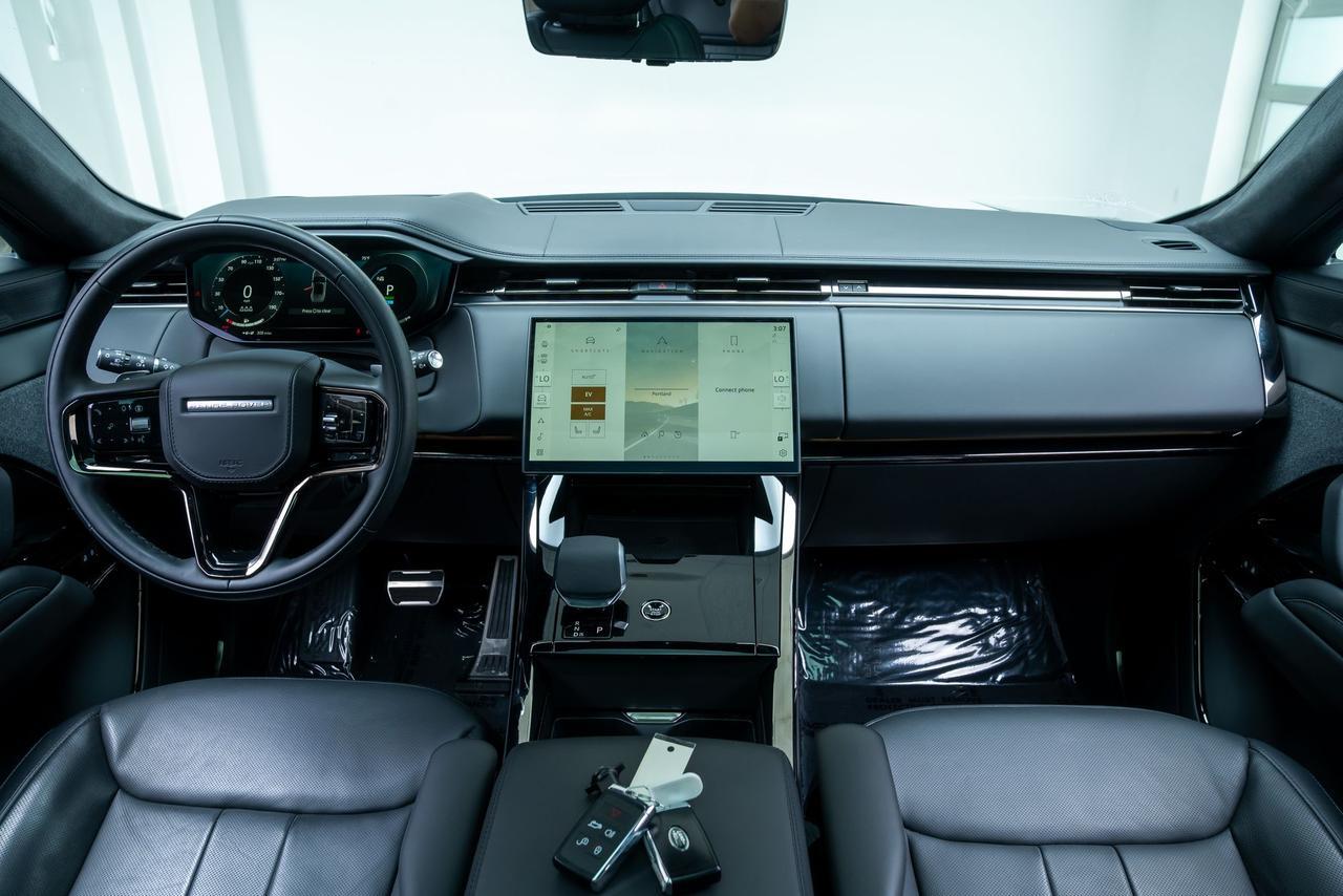 2025 Land Rover Range Rover Sport Plug-in Hybrid Autobiography Meridian 3D Sound Massage Seats Portland OR