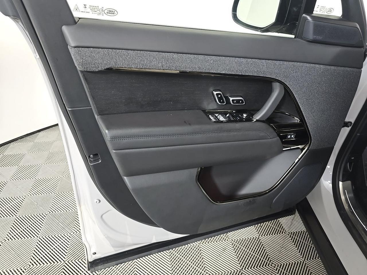 2025 Land Rover Range Rover Sport Plug-in Hybrid Autobiography Meridian 3D Sound Massage Seats Portland OR
