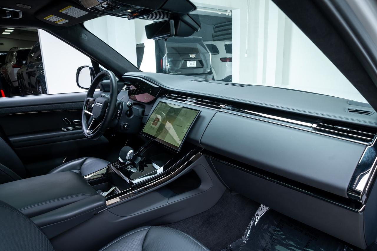 2025 Land Rover Range Rover Sport Plug-in Hybrid Autobiography Meridian 3D Sound Massage Seats Portland OR