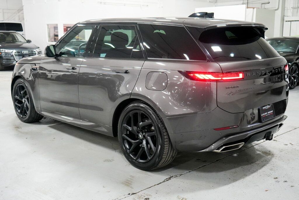 2025 Land Rover Range Rover Sport Plug-in Hybrid Dynamic SE