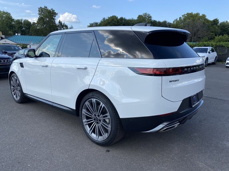2025 Land Rover Range Rover Sport SE