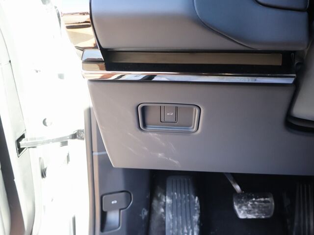 2025 Land Rover Range Rover Sport SE Oshkosh WI