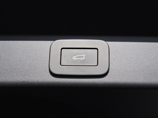 2025 Land Rover Range Rover Sport SE Oshkosh WI