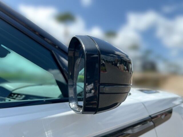 2025 Land Rover Range Rover Velar Dynamic SE APPROVED CERTIFIED San Juan TX