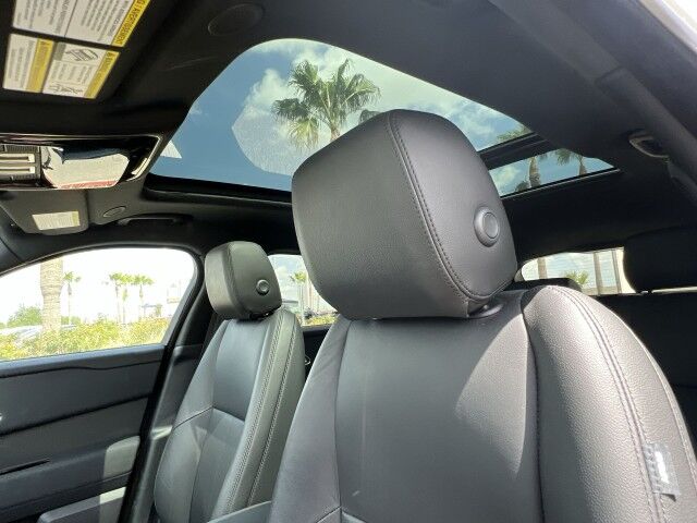 2025 Land Rover Range Rover Velar Dynamic SE APPROVED CERTIFIED San Juan TX
