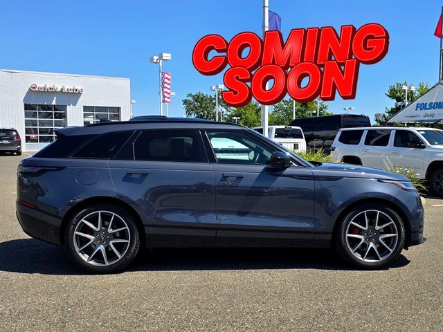2025 Land Rover Range Rover Velar Dynamic SE