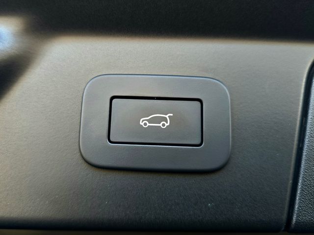 2025 Land Rover Range Rover Velar Dynamic SE Folsom CA