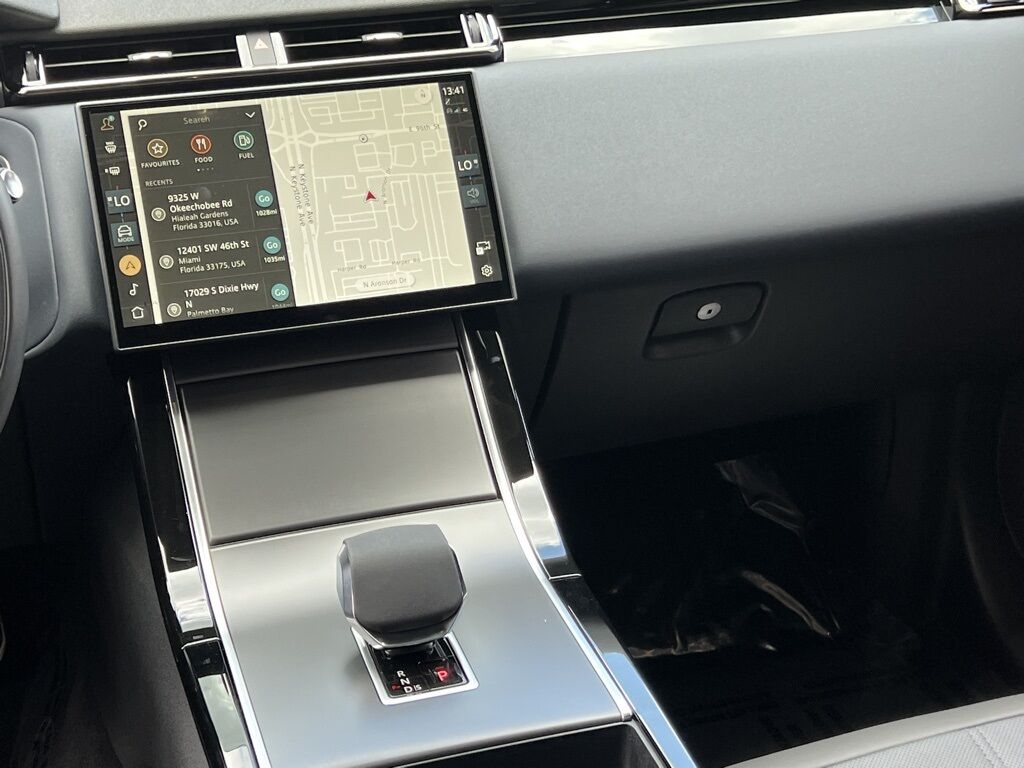 2025 Land Rover Range Rover Velar Dynamic SE Indianapolis IN