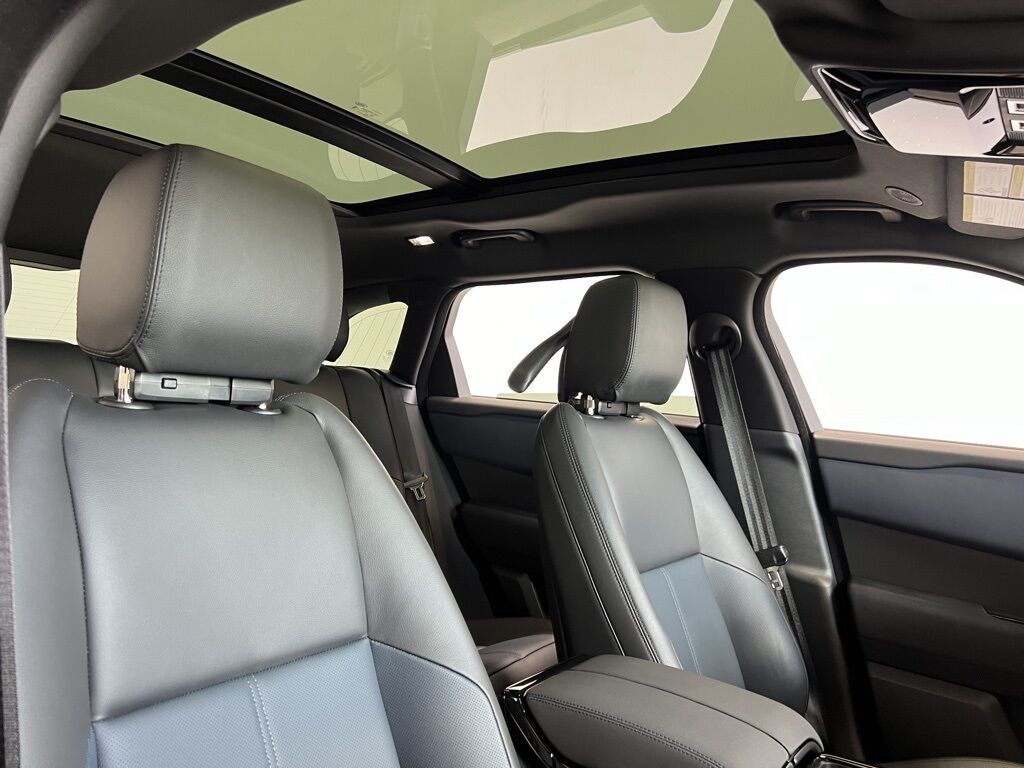 2025 Land Rover Range Rover Velar Dynamic SE Indianapolis IN