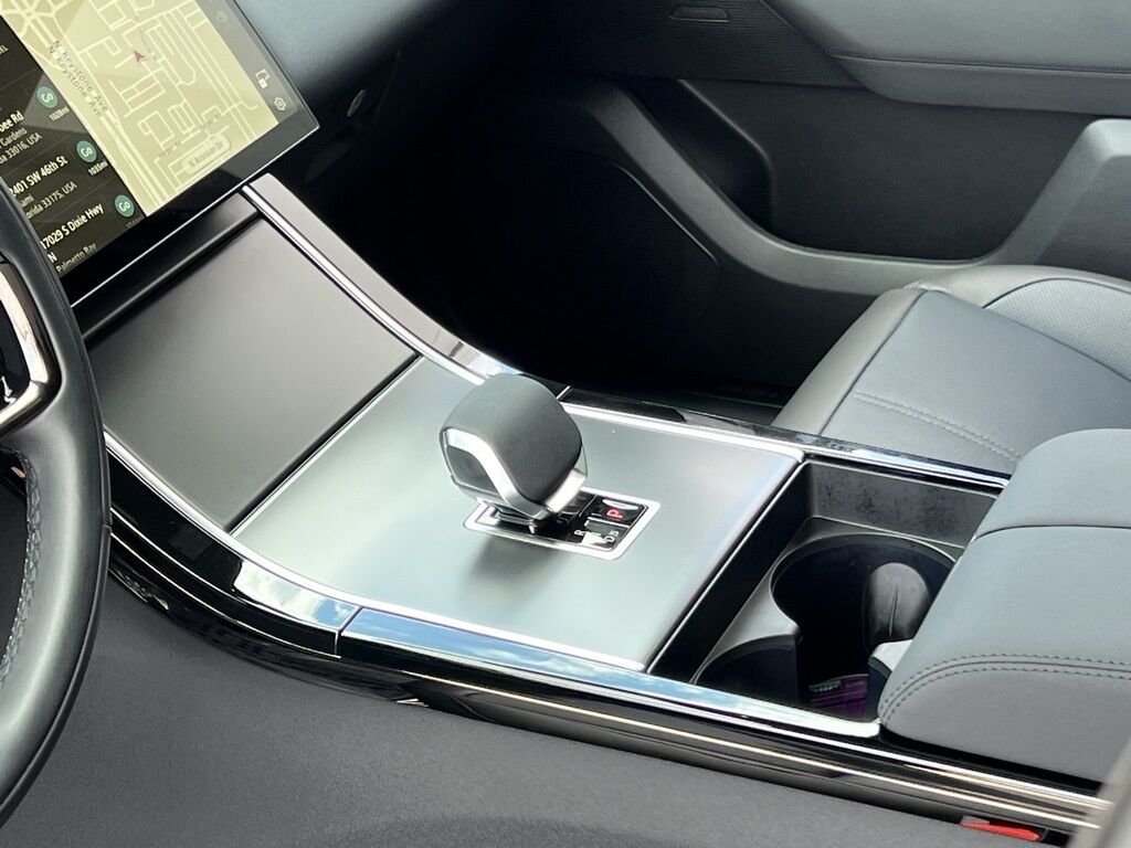 2025 Land Rover Range Rover Velar Dynamic SE Indianapolis IN