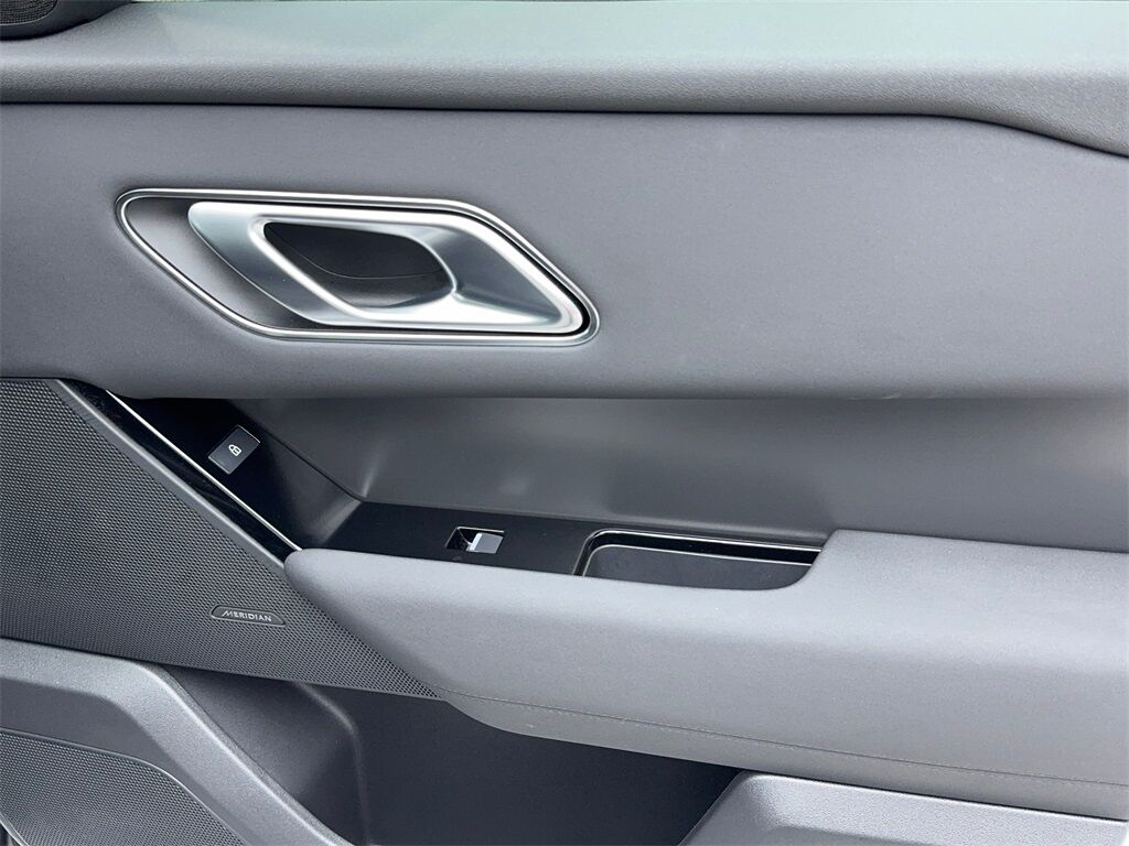 2025 Land Rover Range Rover Velar Dynamic SE NAV,CAM,PANO,HTD STS,BLIND SPOT Plano TX