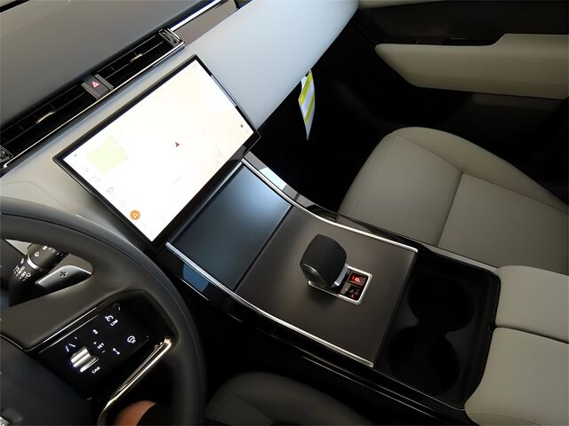 2025 Land Rover Range Rover Velar Dynamic SE Oshkosh WI 2025 Land Rover Range Rover Velar Dynamic SE Oshkosh WI