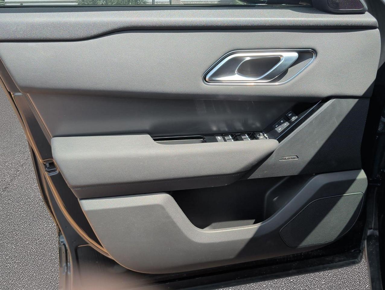 2025 Land Rover Range Rover Velar Dynamic SE San Juan TX