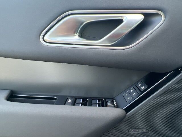 2025 Land Rover Range Rover Velar Dynamic SE San Juan TX