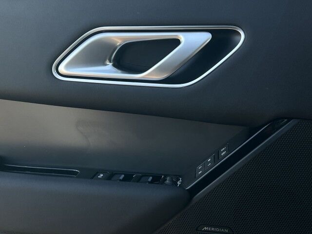 2025 Land Rover Range Rover Velar Dynamic SE San Juan TX