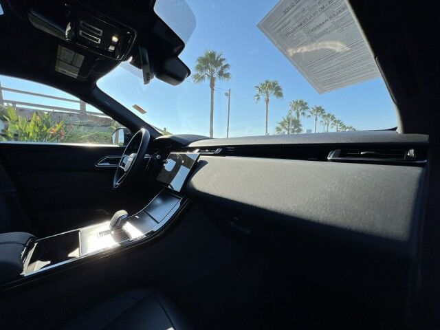 2025 Land Rover Range Rover Velar Dynamic SE San Juan TX
