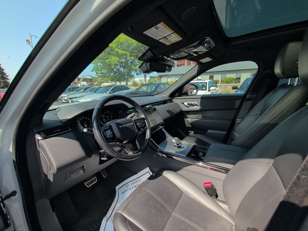 2025 Land Rover Range Rover Velar Dynamic SE Worcester MA