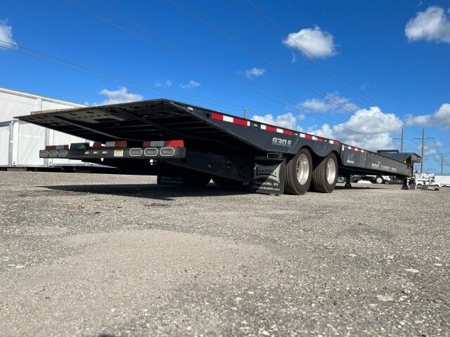 2025 Landoll 930E Traveling Tail Trailer