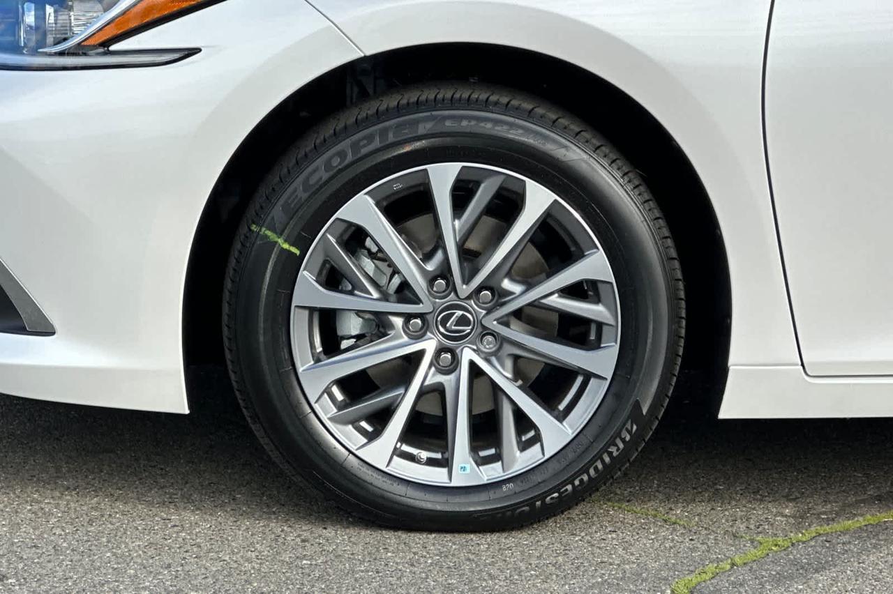 2025 Lexus ES Roseville CA