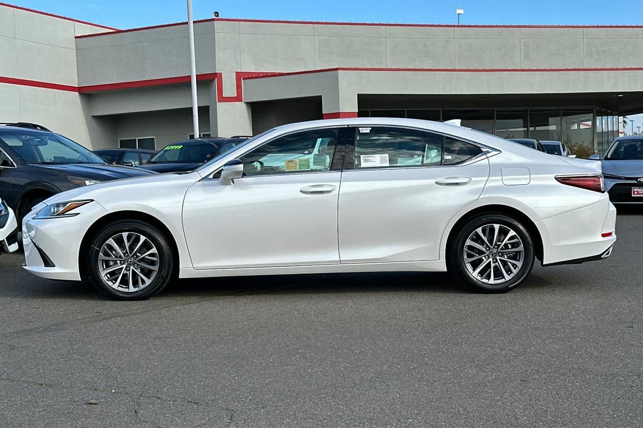 2025 Lexus ES Roseville CA