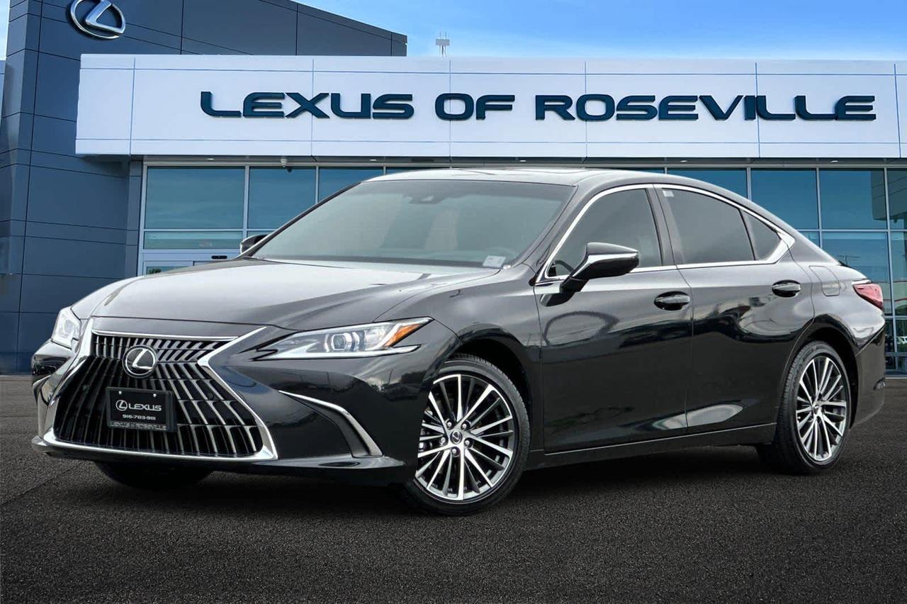 2025 Lexus ES