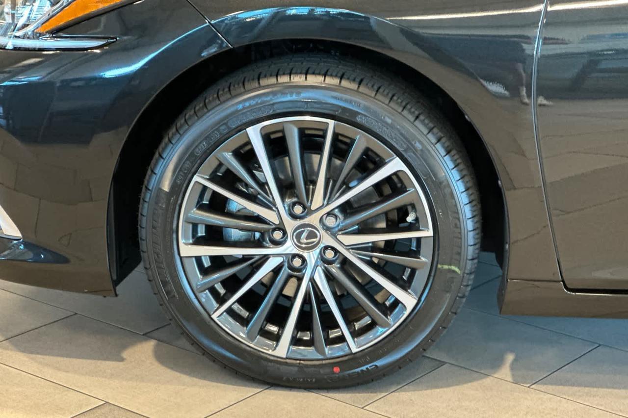 2025 Lexus ES Roseville CA